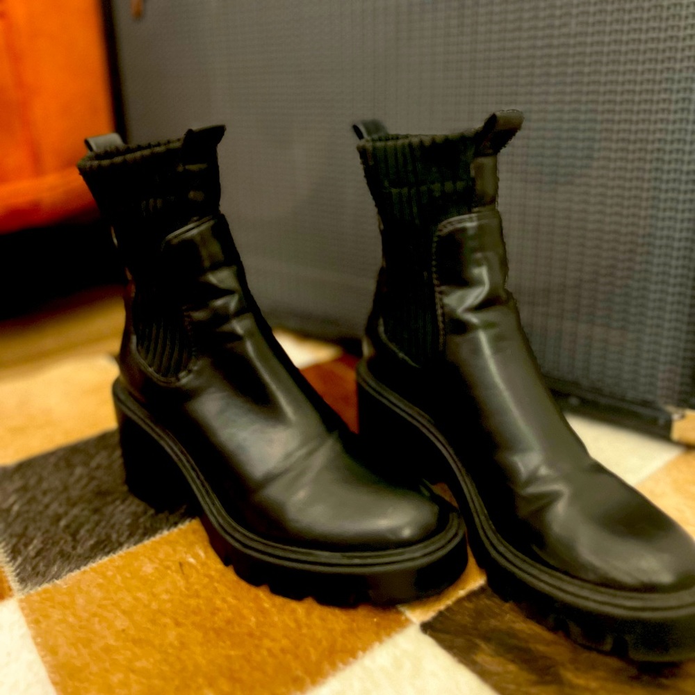 Black Boots Size 5.5